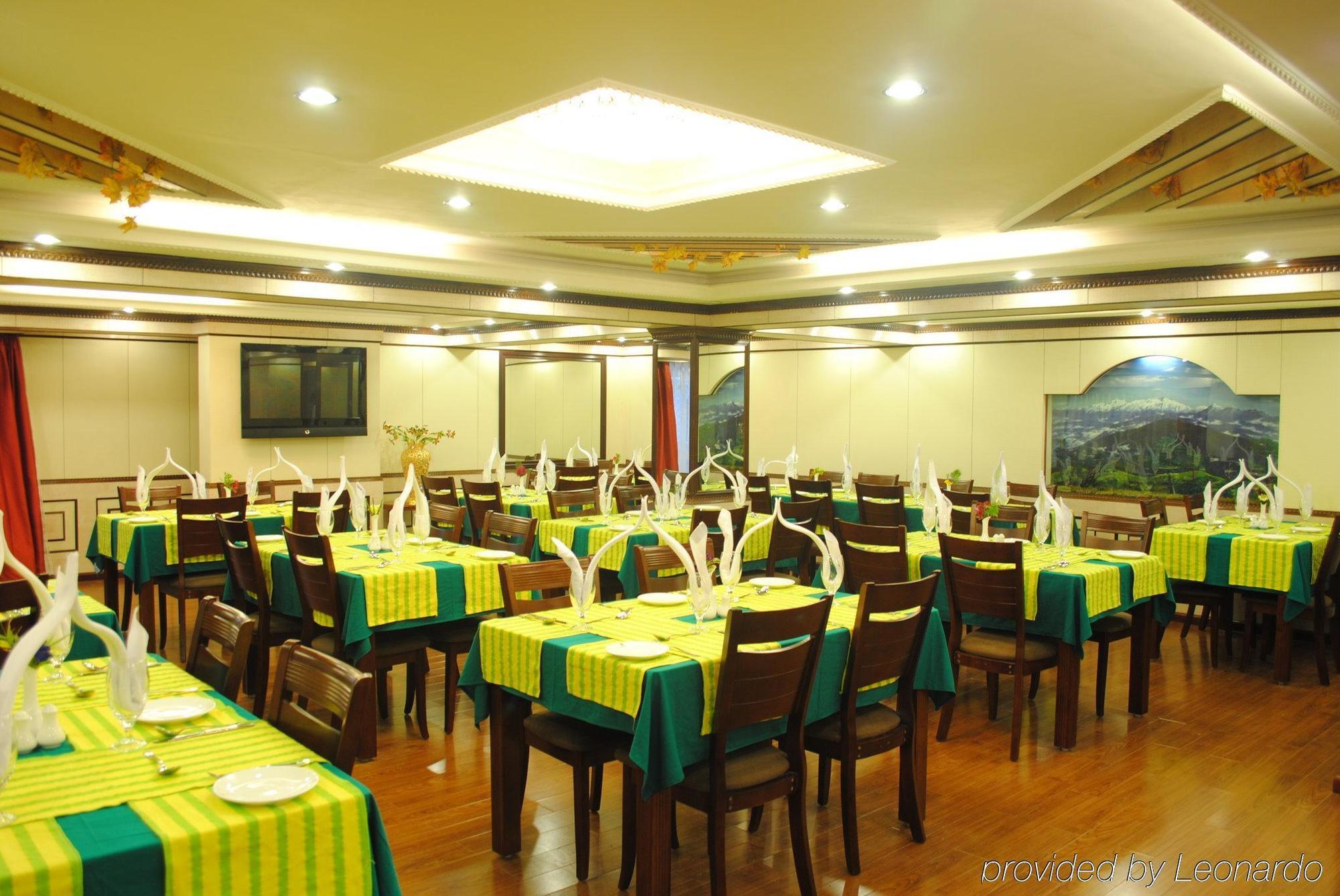 R.J.度假村 大吉岭 餐厅 照片